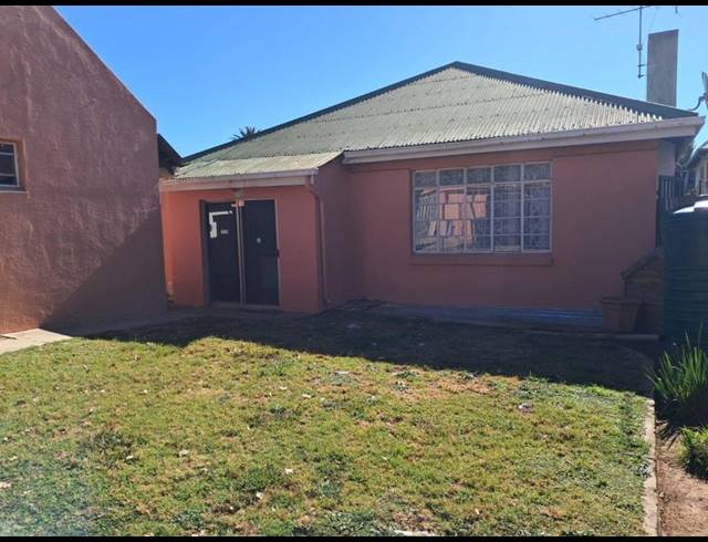 3 BEDROOM HOUSE FOR SALE IN KENSINGTON